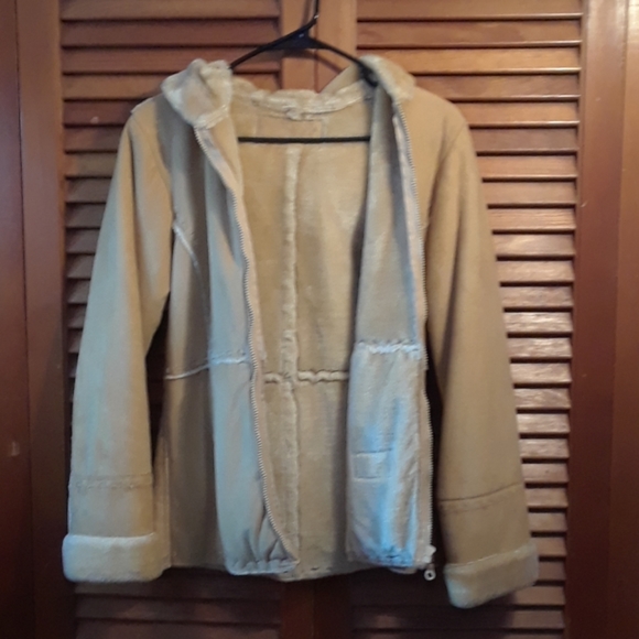 Cozy Jacket - Picture 3 of 3